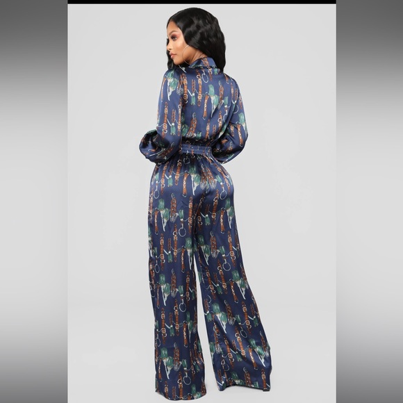 Navy Satin Jumpsuit long sleeve / chain print - Picture 4 of 10